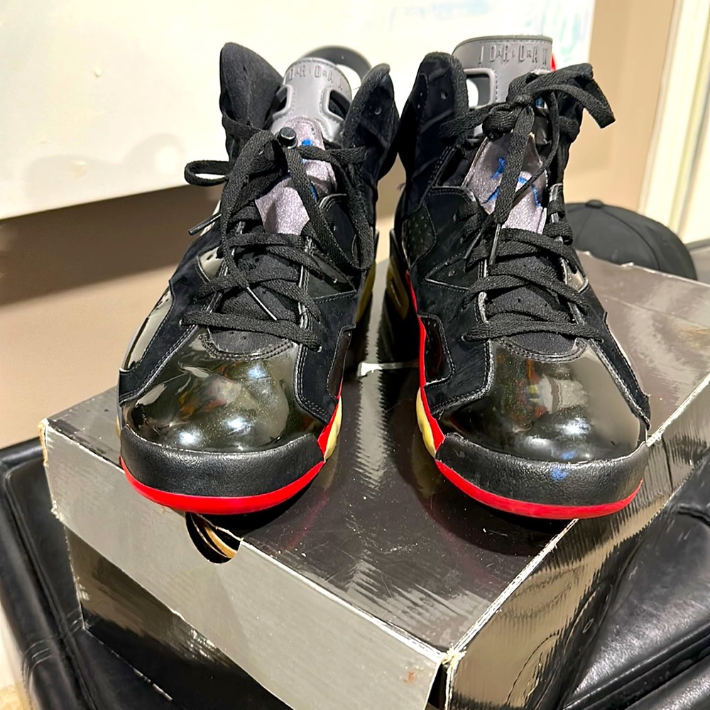 Air Jordan retro 6 Detroit pistons size 12